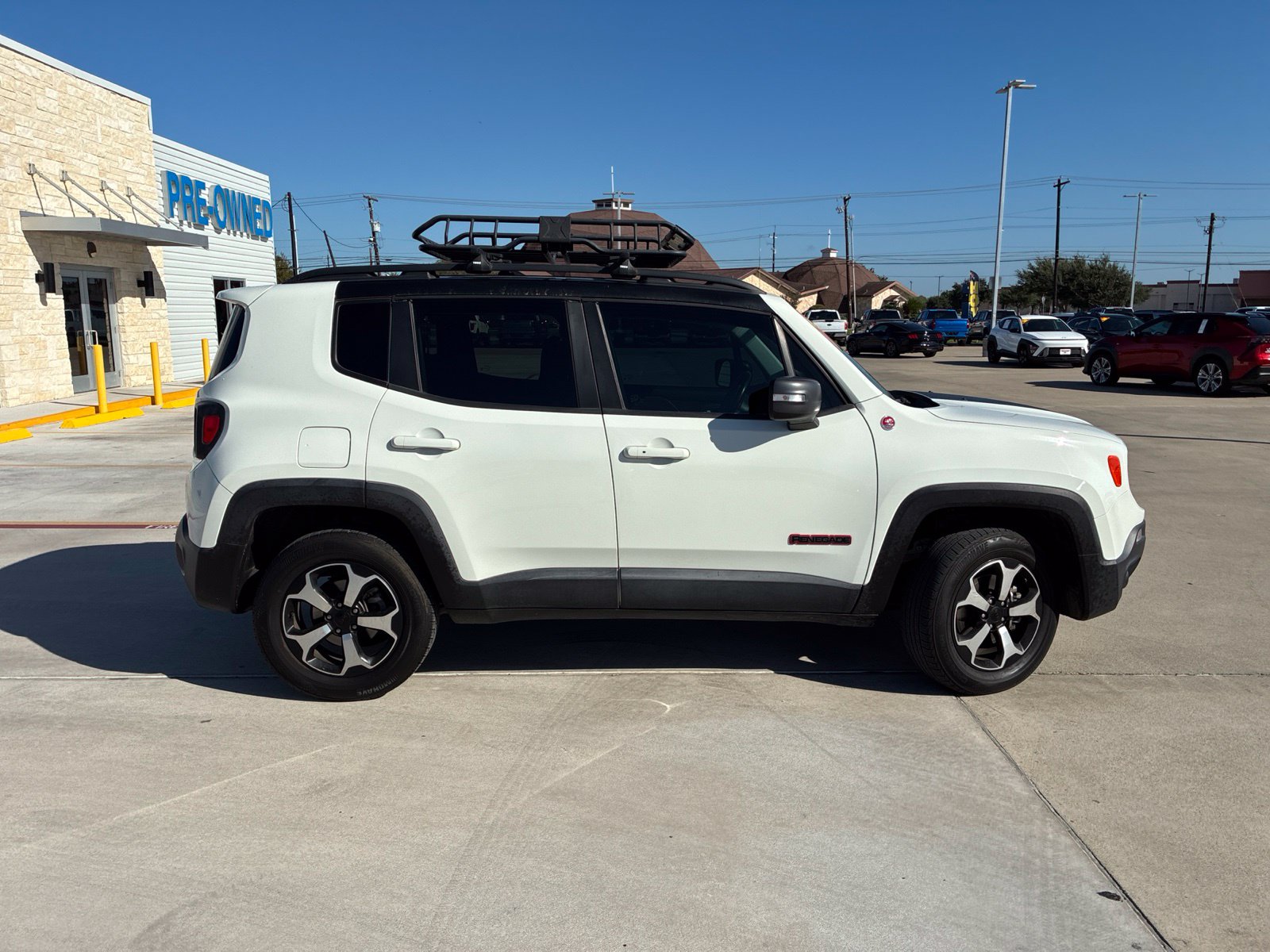 Used 2021 Jeep Renegade Trailhawk with VIN ZACNJDC19MPM09495 for sale in Kingsville, TX