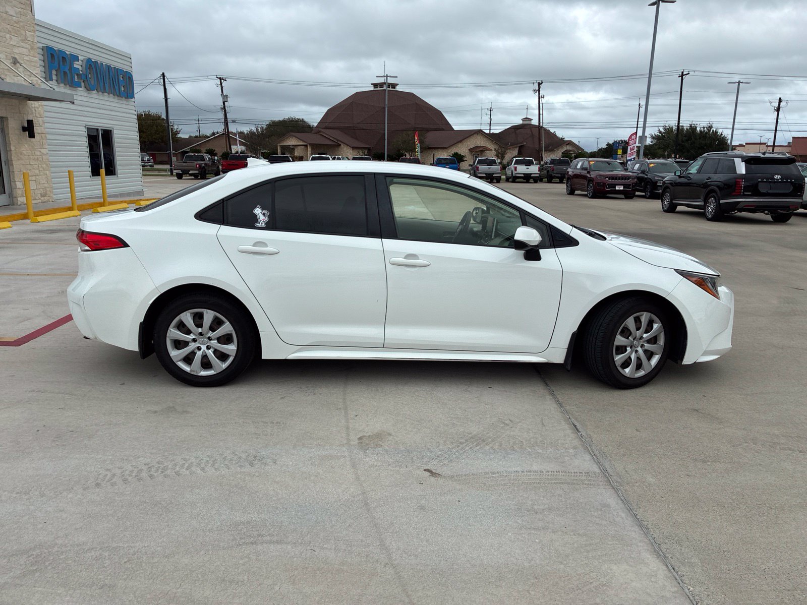 Used 2020 Toyota Corolla LE Sedan