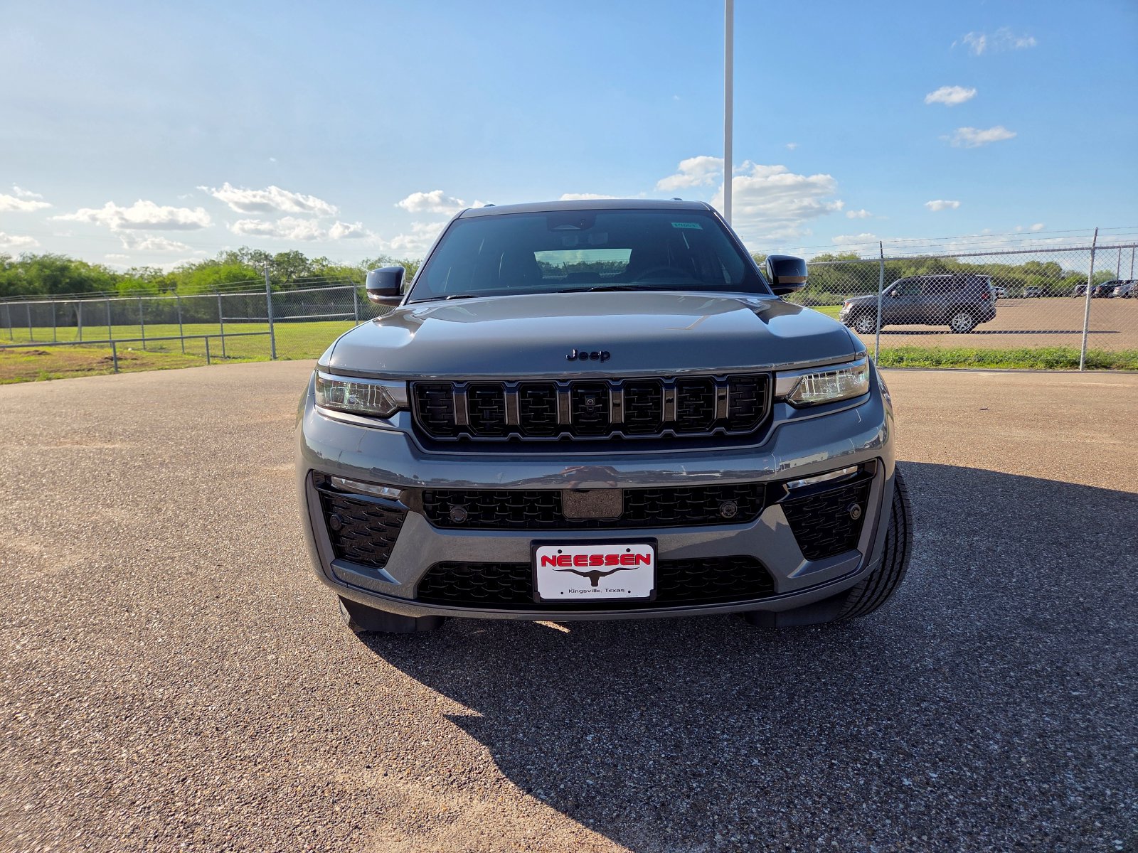 New 2027 Jeep Grand Cherokee 2 Row LIMITED 4X4 Sport Utility