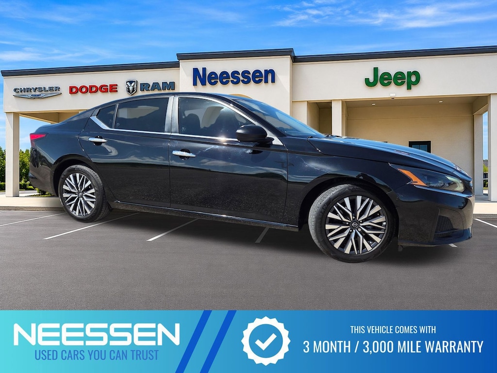 Used 2025 Nissan Altima 2.5 SV Sedan