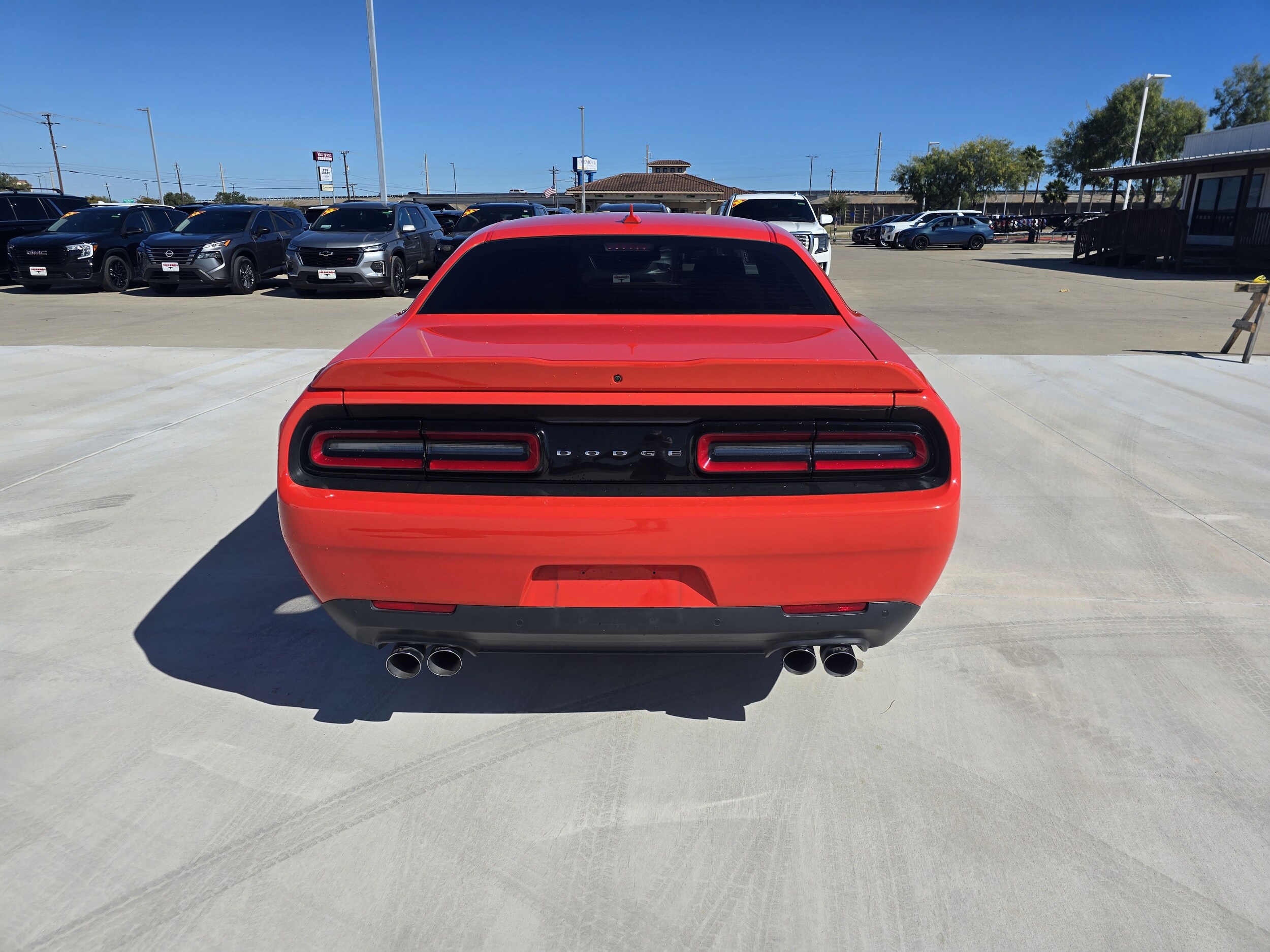 2022 Dodge Challenger R/T photo 4