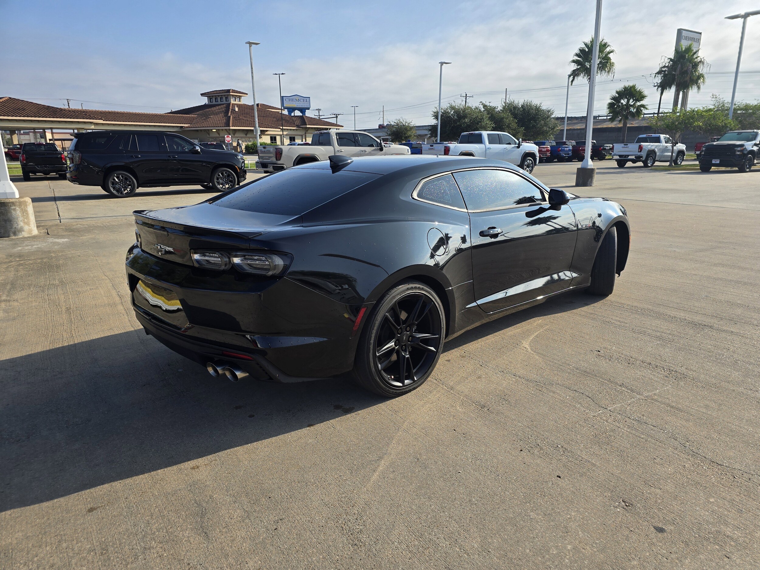2023 Chevrolet Camaro LT1 photo 3