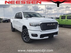 2026 Ram 1500 LARAMIE CREW CAB 4X4 5'7 BOX Pickup