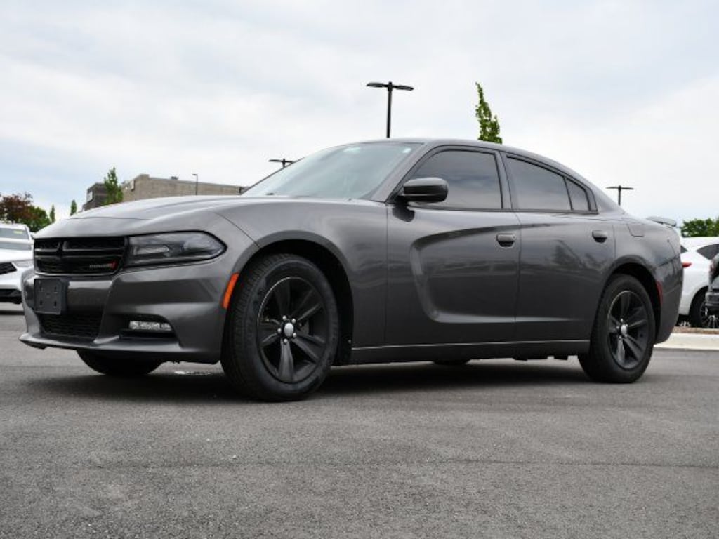 Used 2016 Dodge Charger SXT Sedan