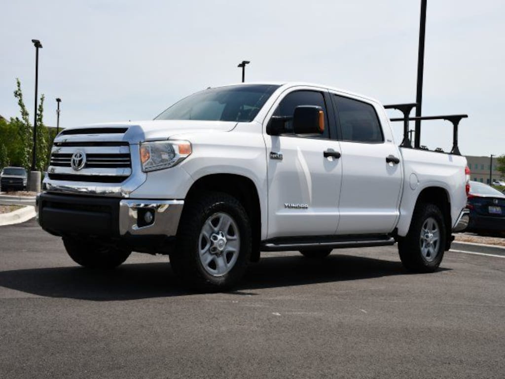 Used 2017 Toyota Tundra SR5 5.7L V8 w/FFV Truck CrewMax