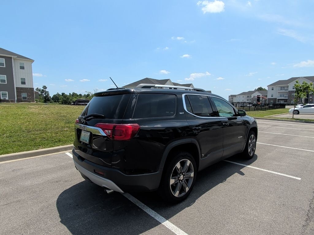 Used 2018 GMC Acadia SLT-2 SUV