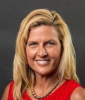 Staff member Shannon Huffman from ID_29dc3c