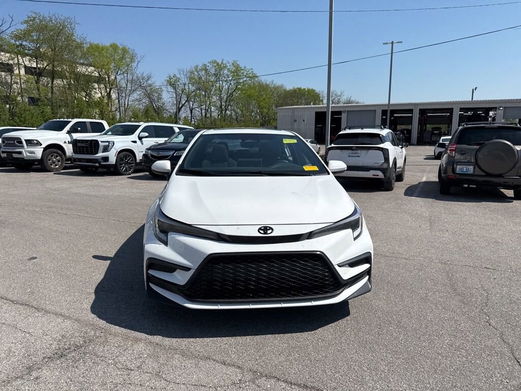 Used 2025 Toyota Corolla SE Sedan