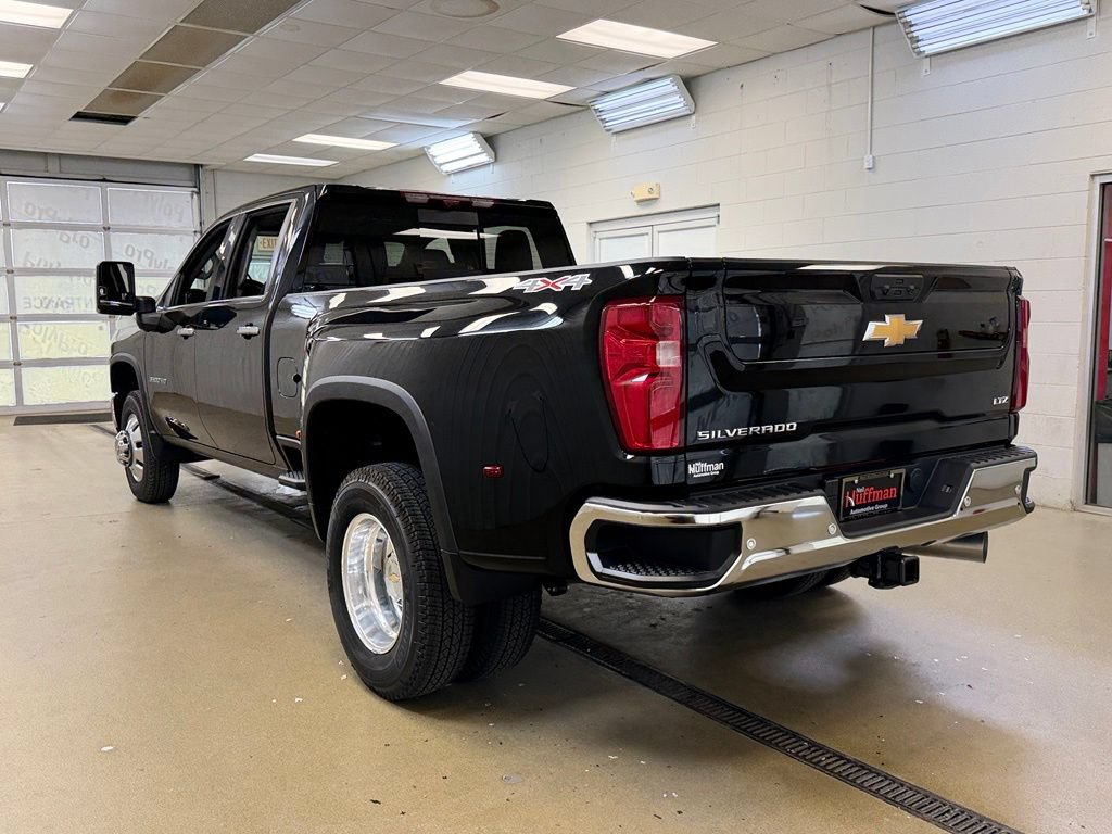 2026 Chevrolet Silverado 3500 HD LTZ - Photo 8