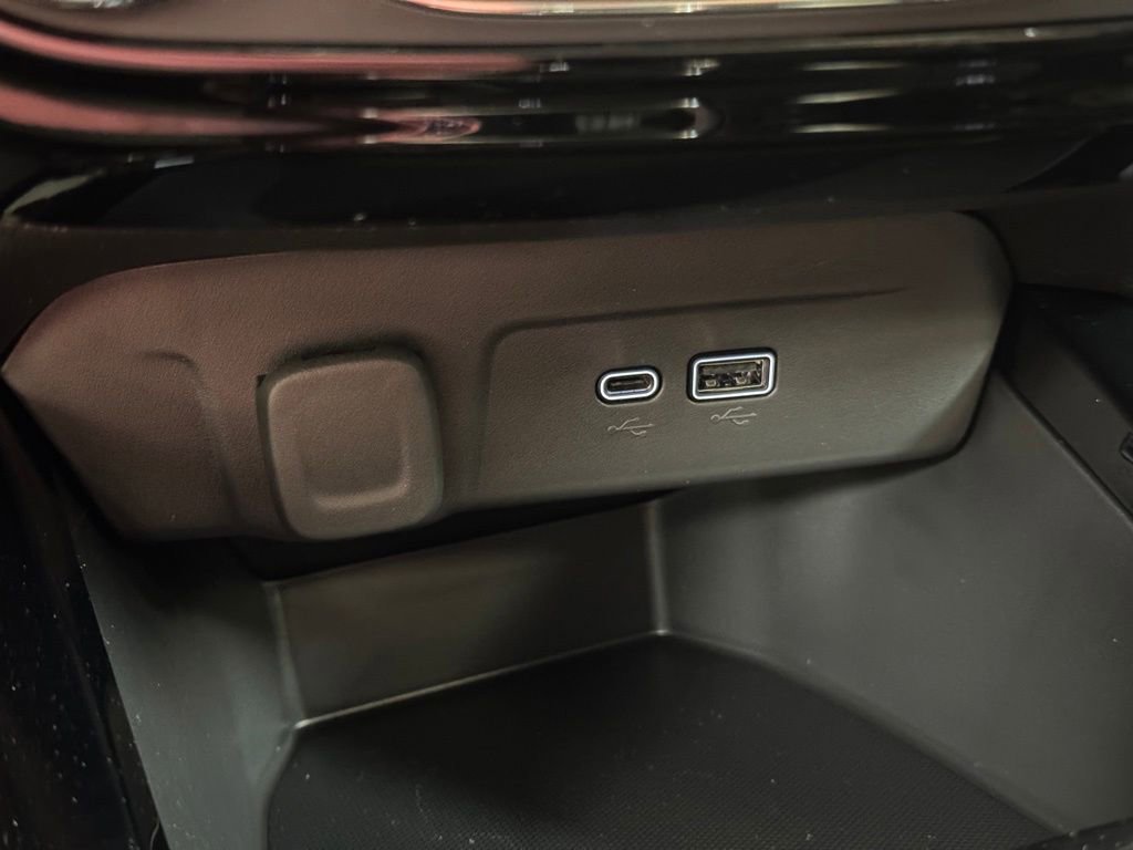 2026 Chevrolet Trax LT - Photo 37