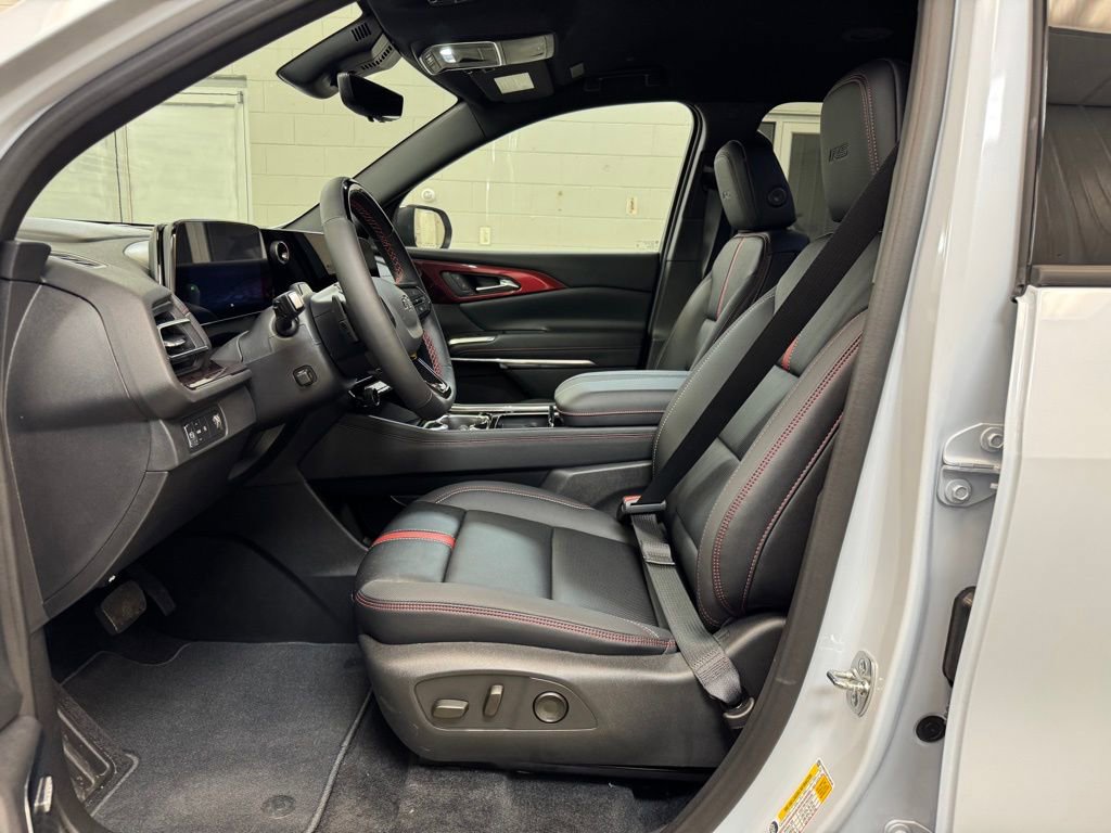2026 Chevrolet Traverse RS - Photo 13