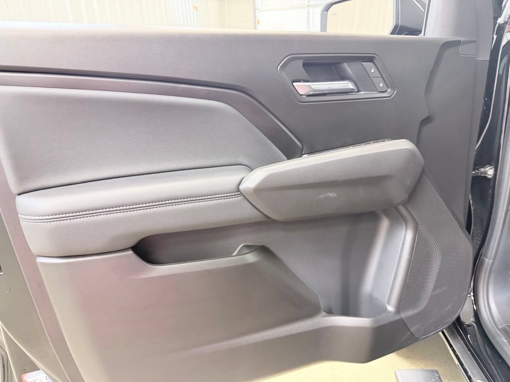 2026 Chevrolet Colorado LT - Photo 9