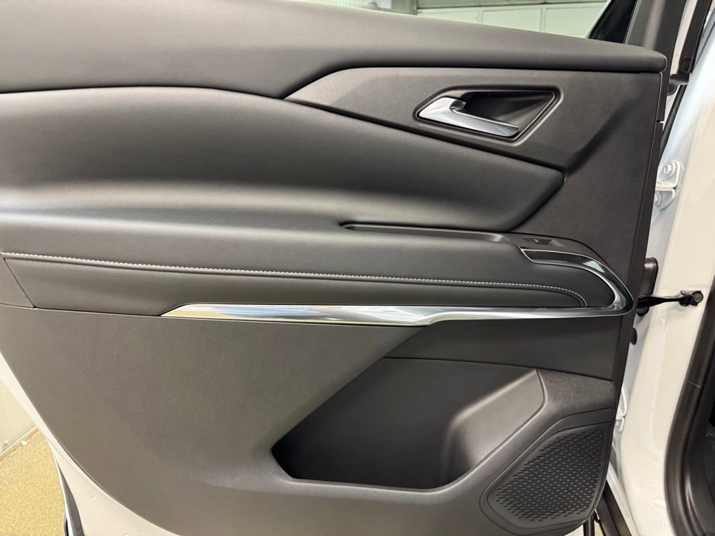 2026 Chevrolet Traverse LT - Photo 16