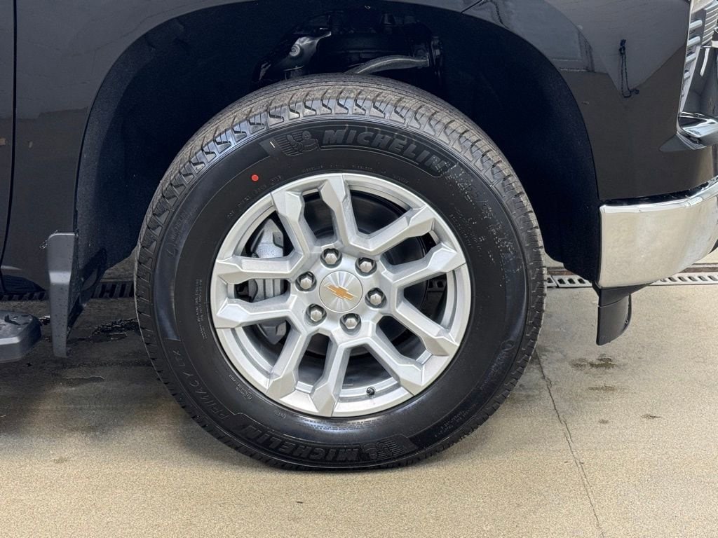 2026 Chevrolet Silverado 1500 LT - Photo 4