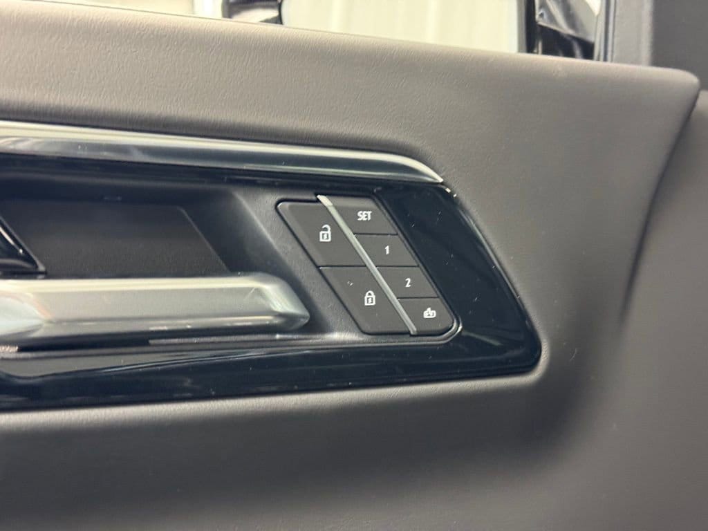2026 Chevrolet Tahoe Premier - Photo 9