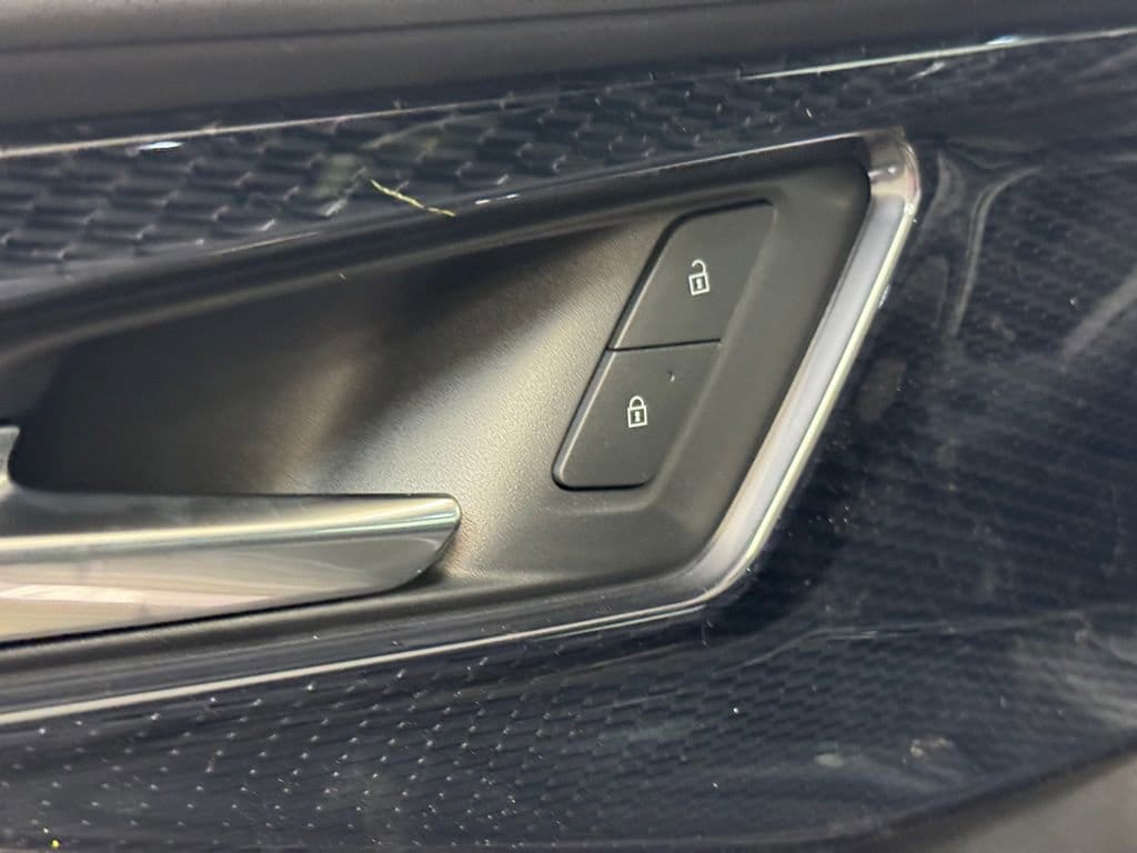 2026 Chevrolet Blazer EV LT - Photo 9