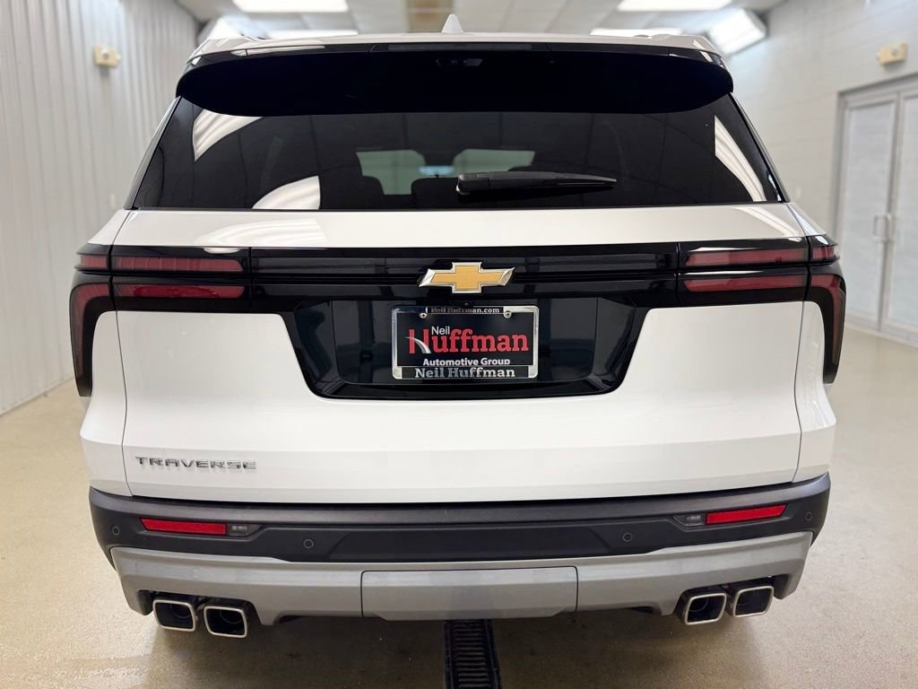 2026 Chevrolet Traverse LT - Photo 6