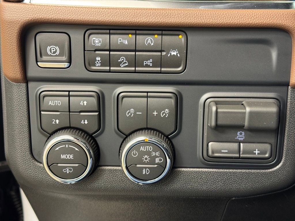 2026 Chevrolet Suburban High Country - Photo 34