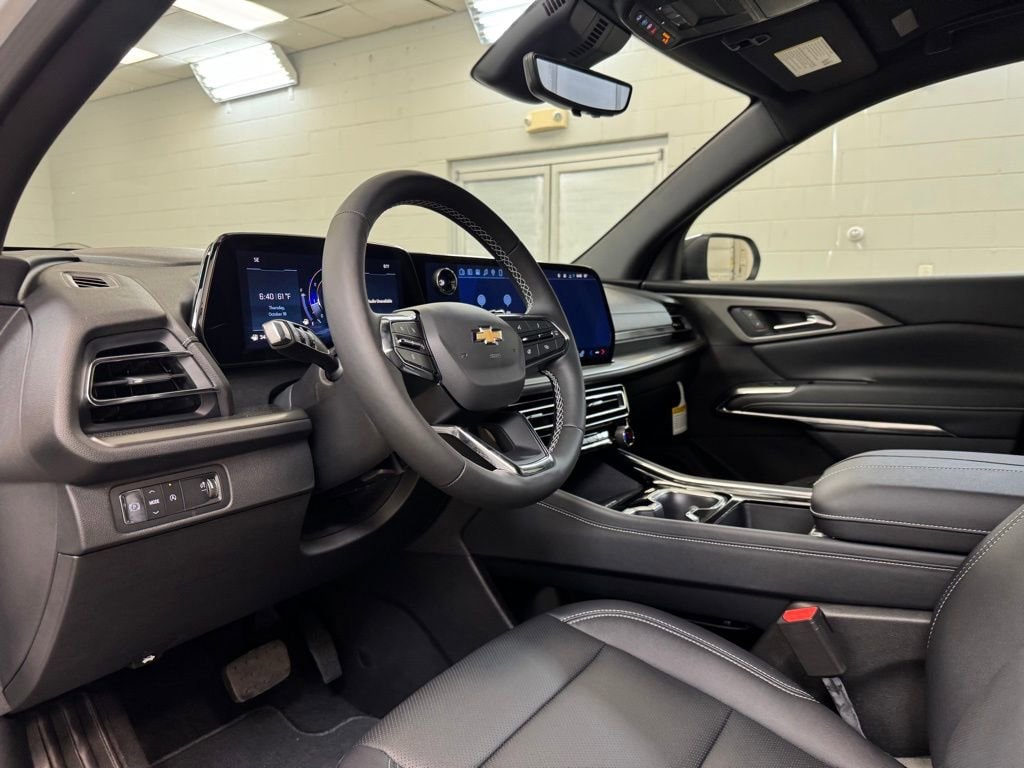 2026 Chevrolet Traverse LT - Photo 14