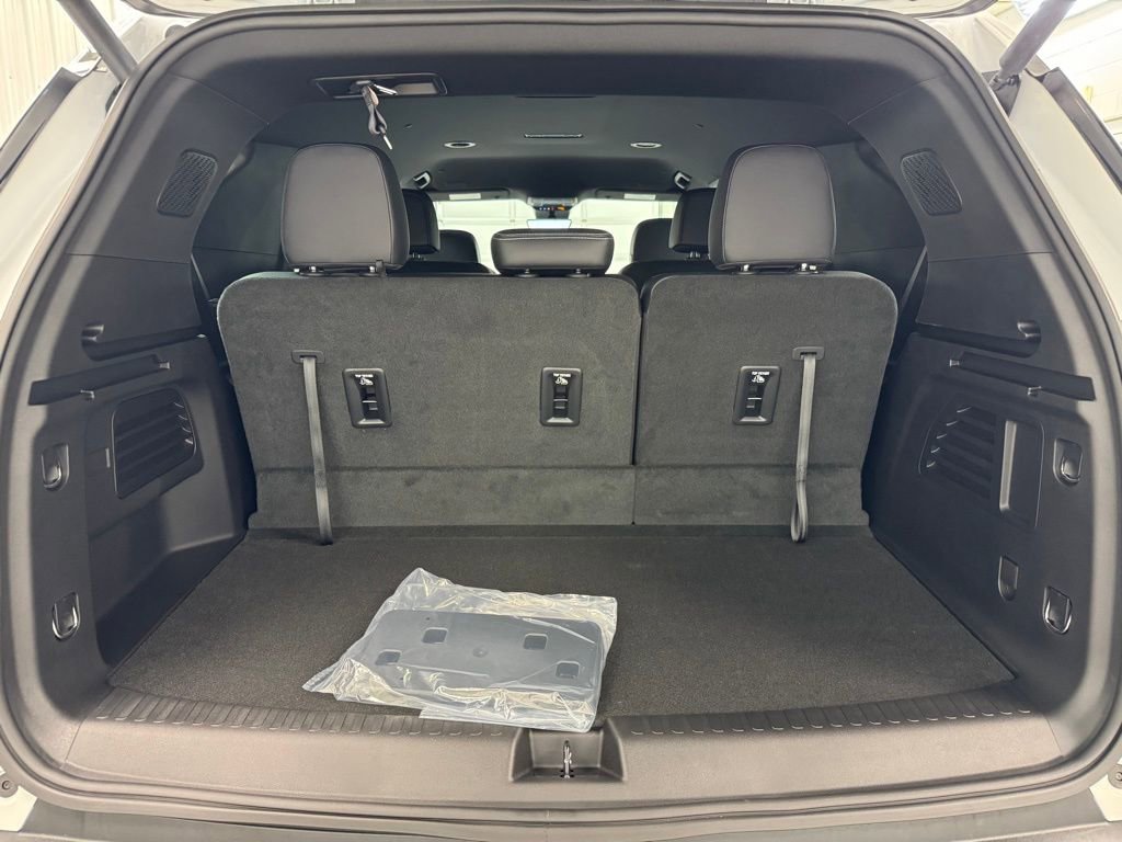 2026 Chevrolet Traverse LT - Photo 24