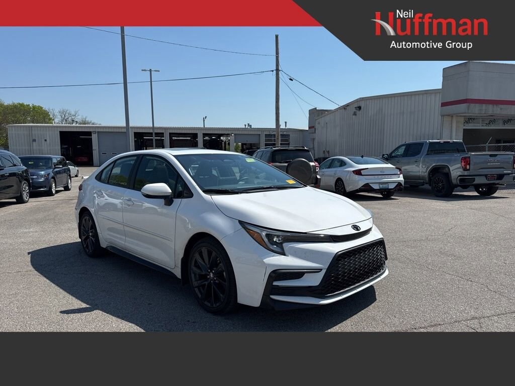 Used 2025 Toyota Corolla SE Sedan
