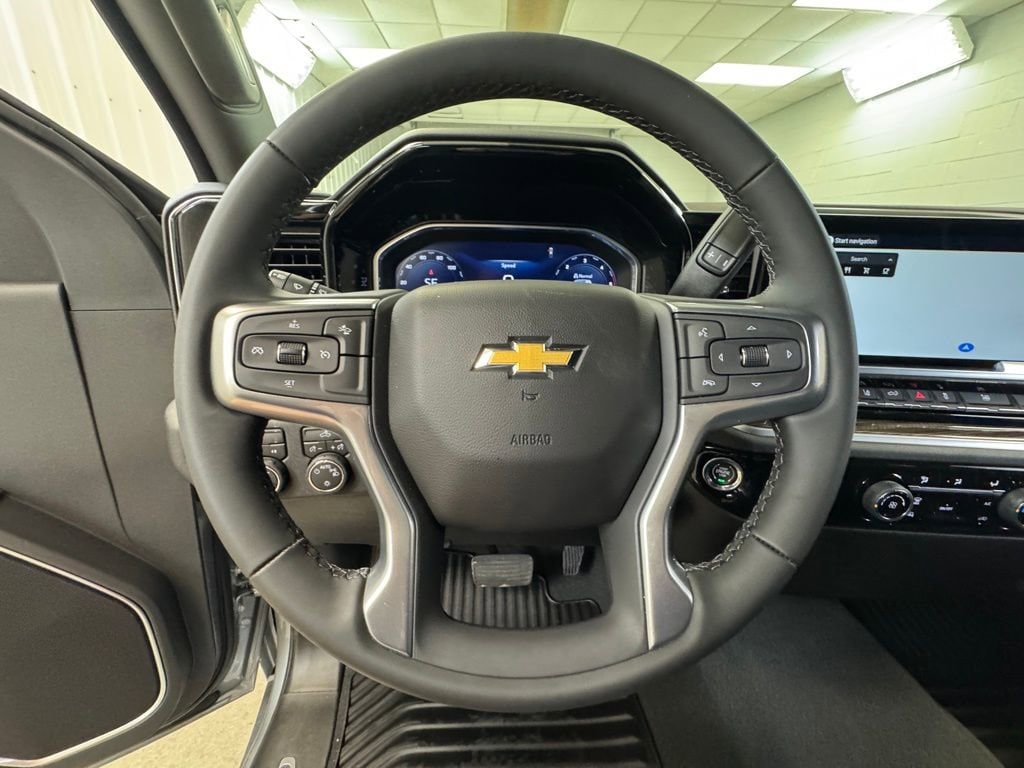 2026 Chevrolet Silverado 3500 HD LT - Photo 32