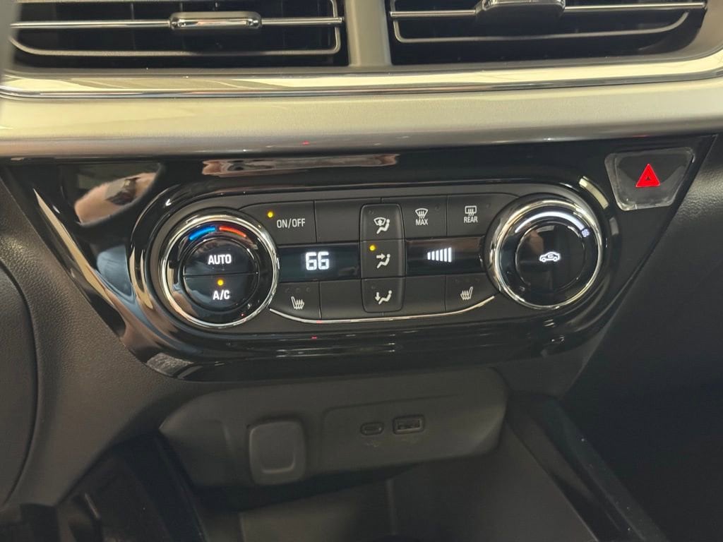 2026 Chevrolet Trax LT - Photo 38