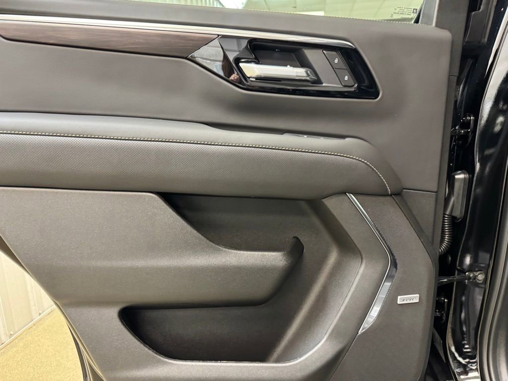 2026 Chevrolet Tahoe Premier - Photo 15