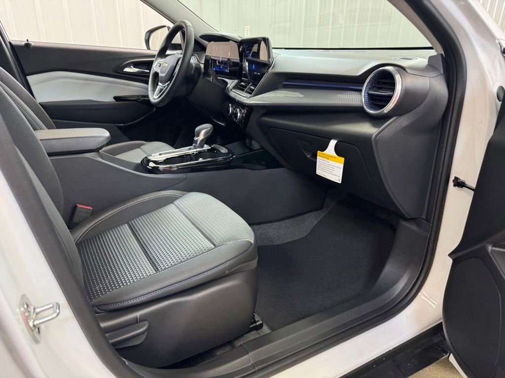 2026 Chevrolet Trax LT - Photo 26