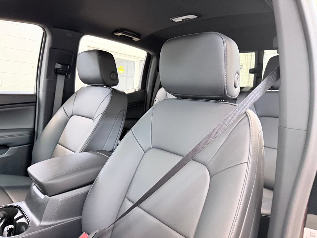 2026 Chevrolet Colorado LT - Photo 16