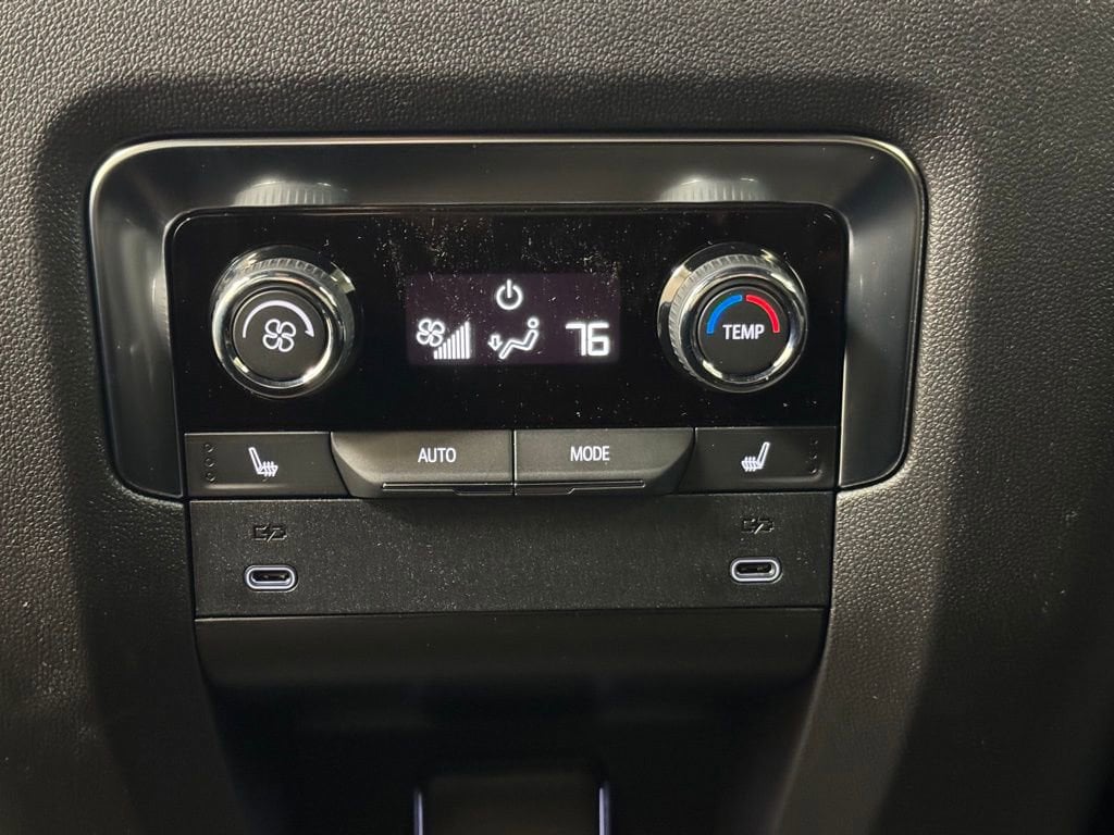 2026 Chevrolet Tahoe Premier - Photo 18