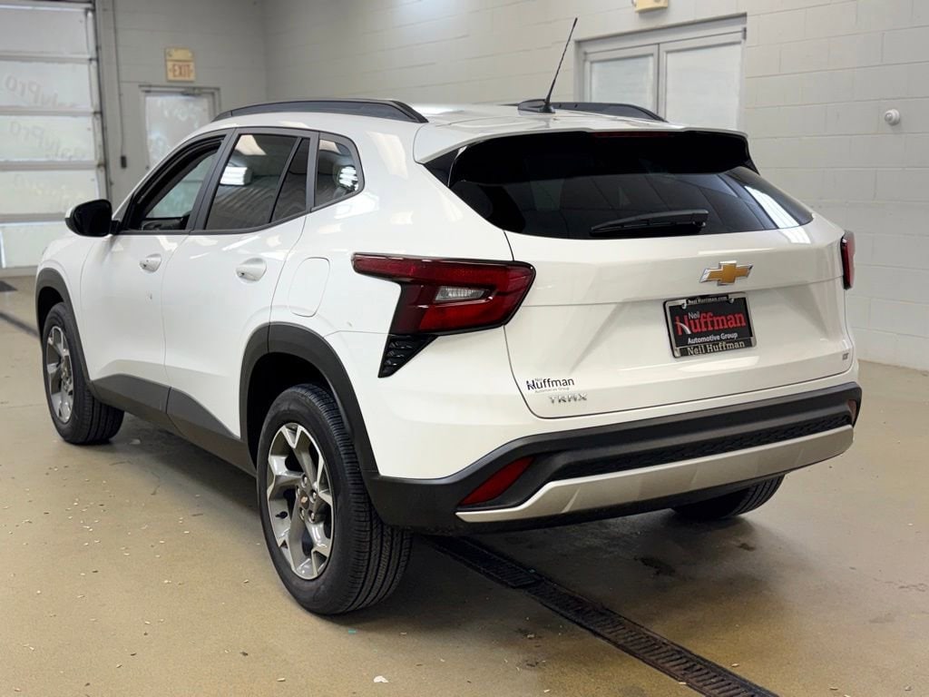 2026 Chevrolet Trax LT - Photo 7