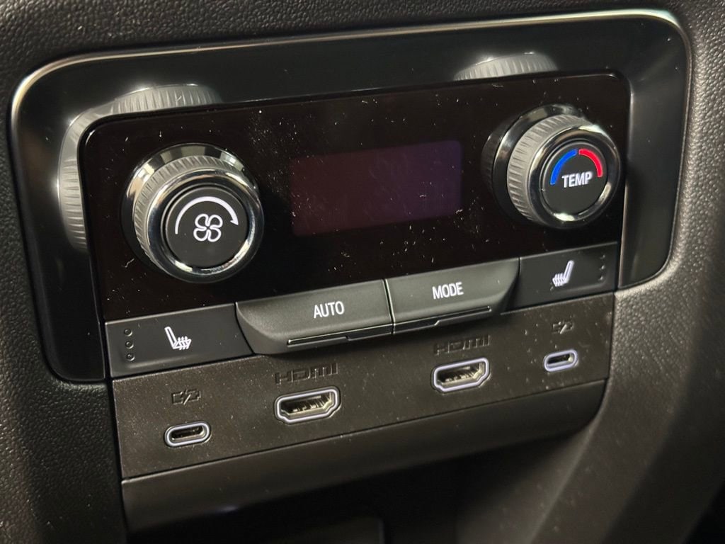 2026 Chevrolet Suburban High Country - Photo 21