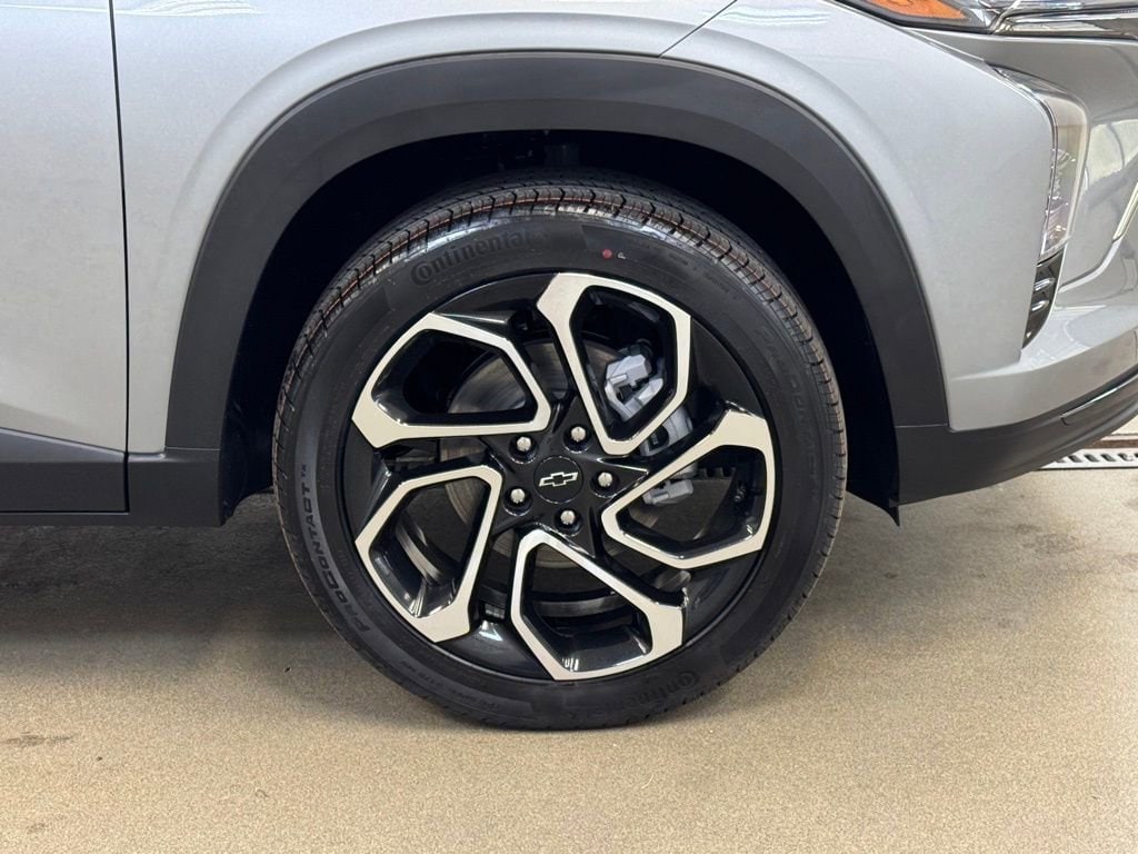 2026 Chevrolet Trax RS - Photo 4