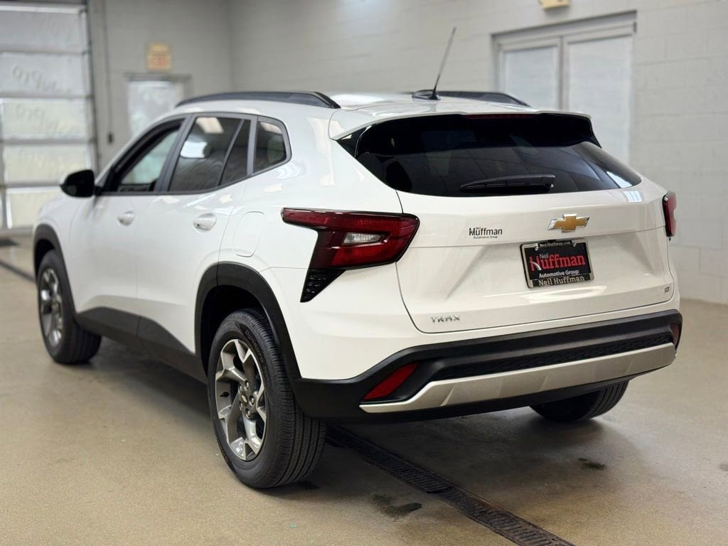 2026 Chevrolet Trax LT - Photo 7