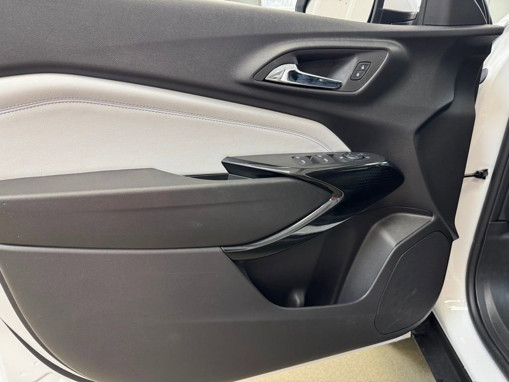 2026 Chevrolet Trax LT - Photo 8