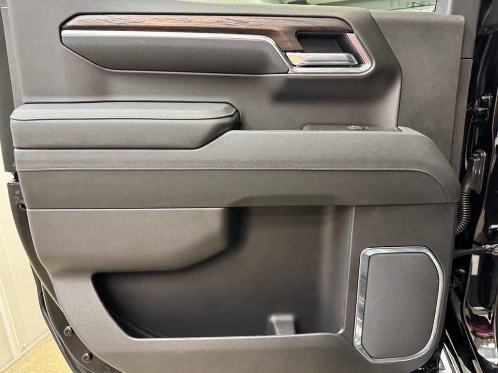 2026 GMC Sierra 1500 SLT - Photo 16