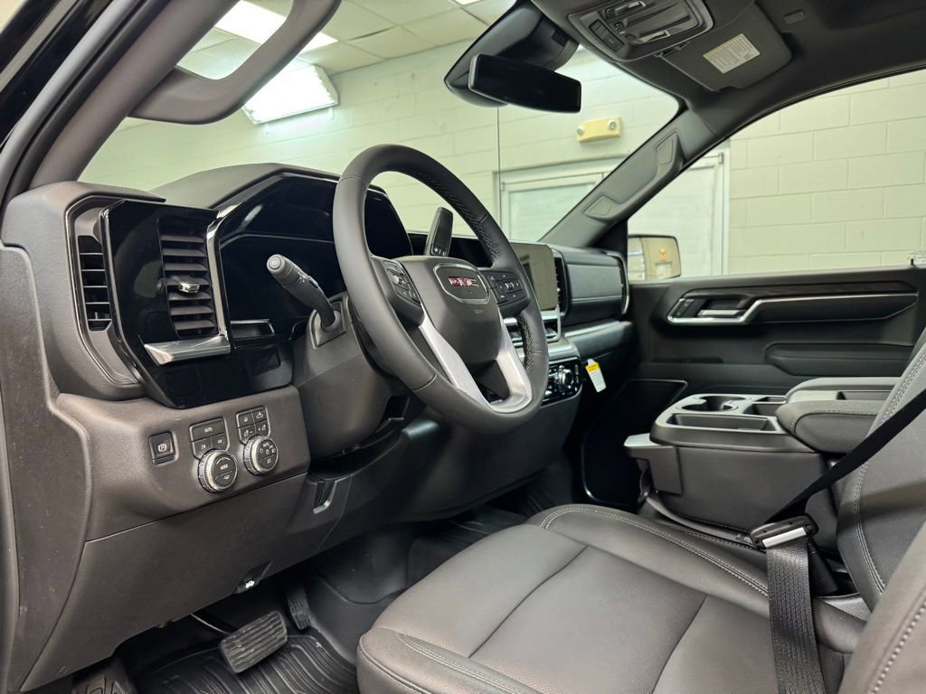 2026 GMC Sierra 1500 SLT - Photo 14