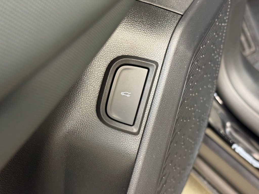 2026 GMC Terrain AT4 - Photo 11