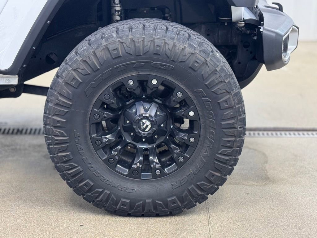 Used 2018 Jeep Wrangler Unlimited Sahara SUV