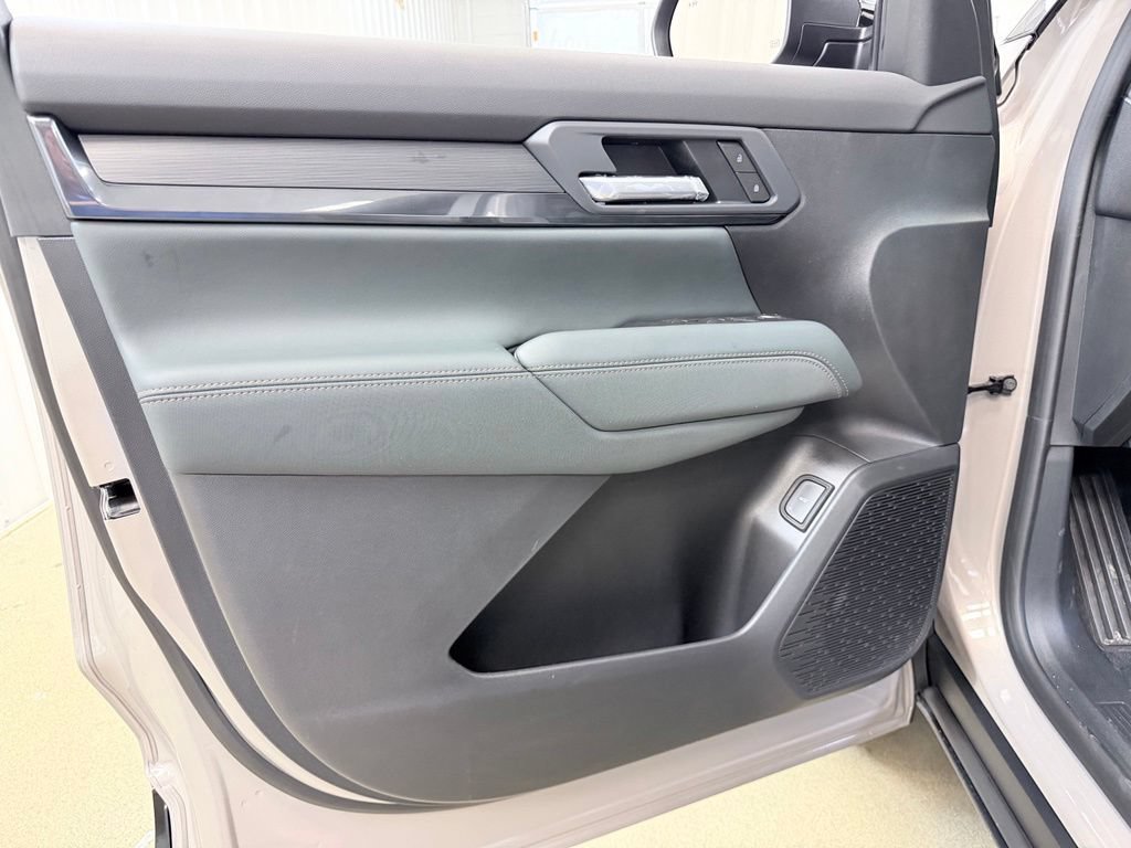 2026 GMC Terrain AT4 - Photo 8