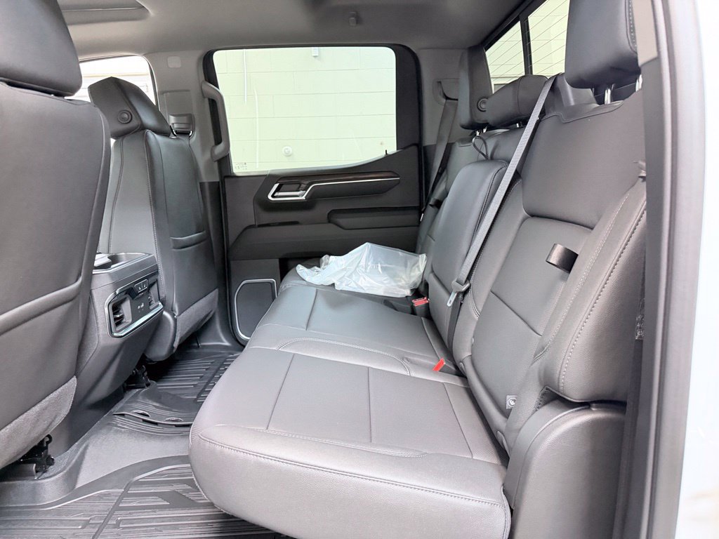 2026 GMC Sierra 1500 SLT - Photo 23
