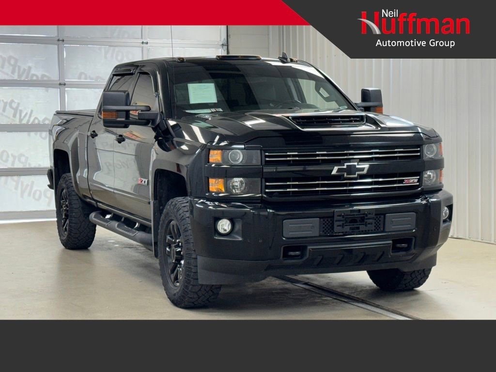 2018 Chevrolet Silverado HD LTZ 4WD Crew Cab Standard Box's photo