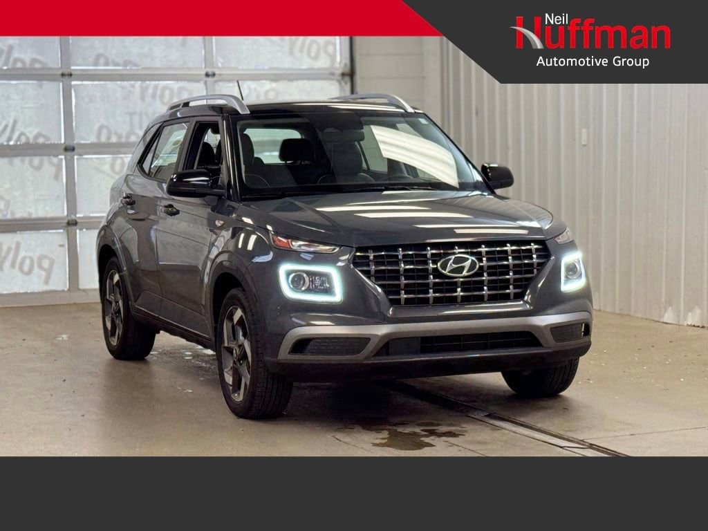 2025 Hyundai Venue Limited IVT's photo