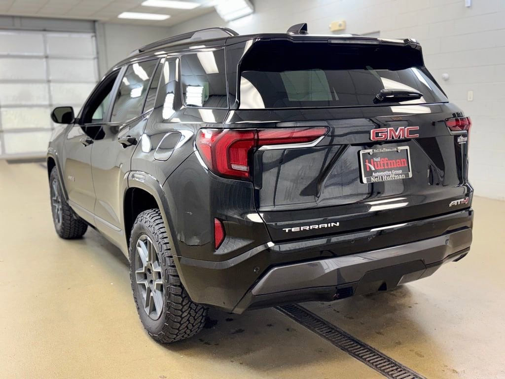 2026 GMC Terrain AT4 - Photo 7