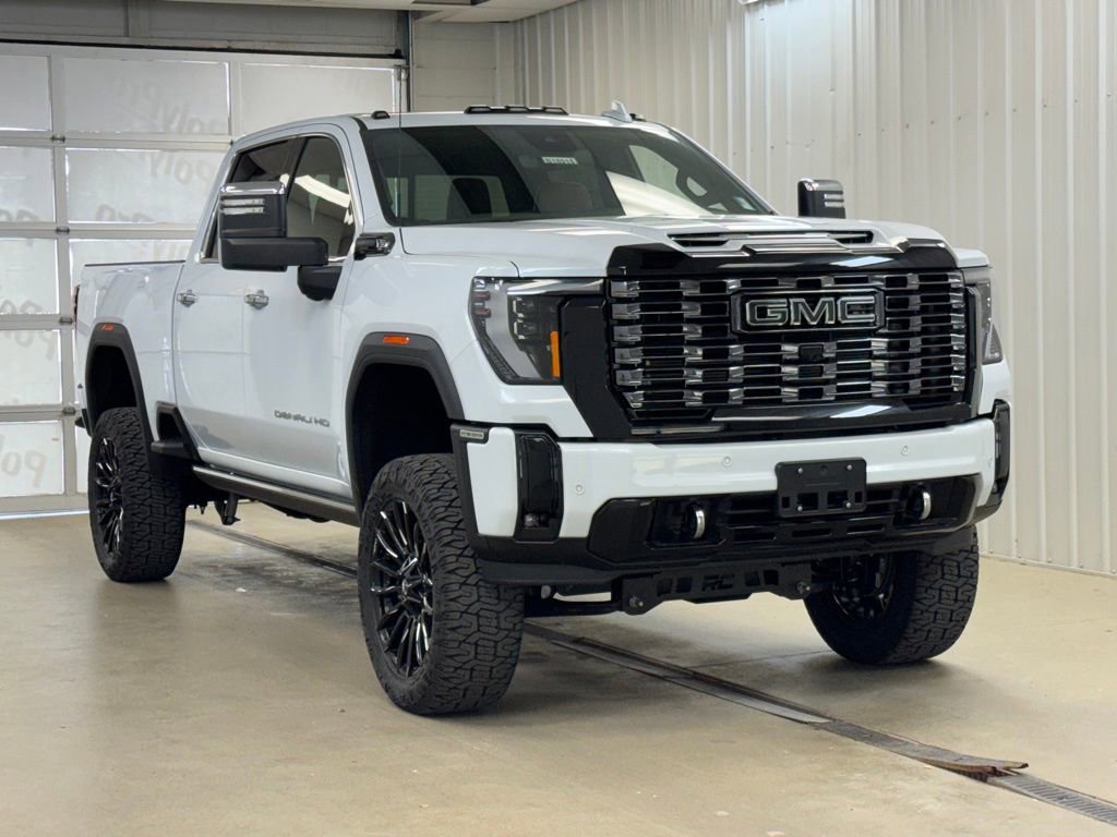 2026 GMC Sierra 2500HD Denali Ultimate - Photo 2