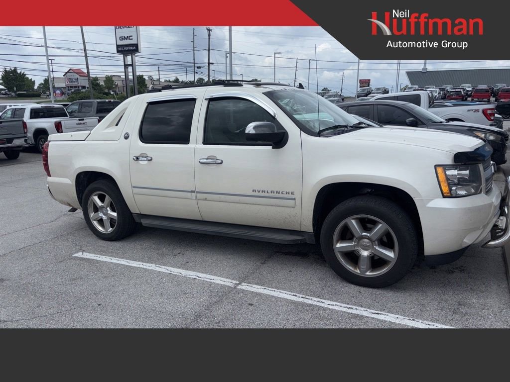 2013 Chevrolet Avalanche 4WD Avalanche LTZ's photo