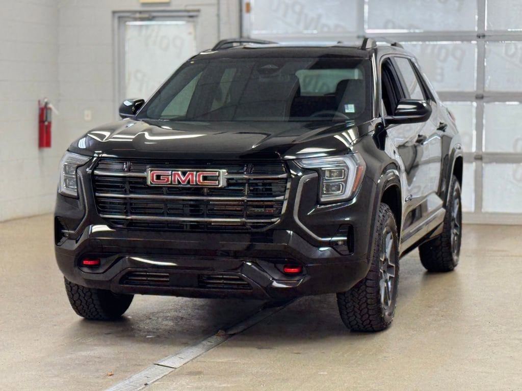 2026 GMC Terrain AT4 - Photo 3