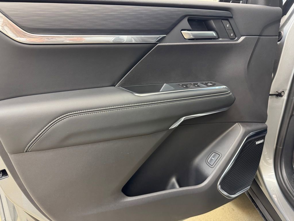2026 GMC Acadia Elevation - Photo 8