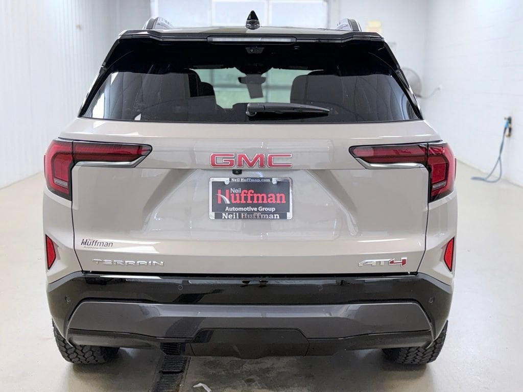 2026 GMC Terrain AT4 - Photo 6